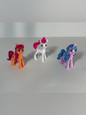 My Little Pony G5 Figure Lot - Sunny Starscout, Izzy Moonbow, Zipp Storm -Hasbro